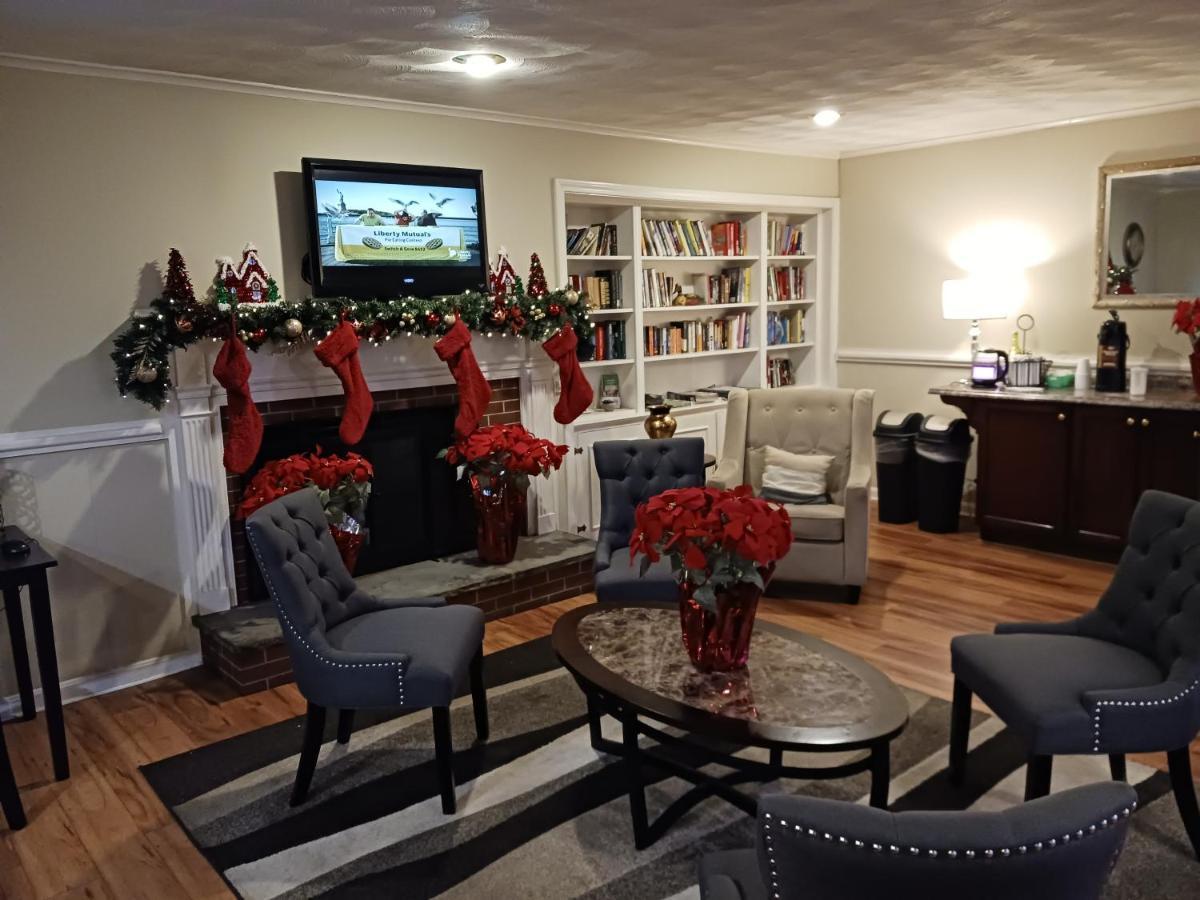 Colonial Inn Seekonk Εξωτερικό φωτογραφία