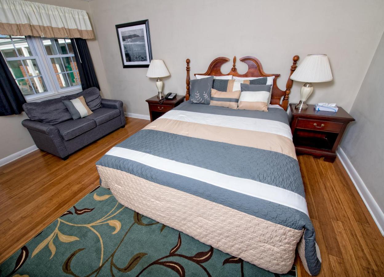 Colonial Inn Seekonk Εξωτερικό φωτογραφία